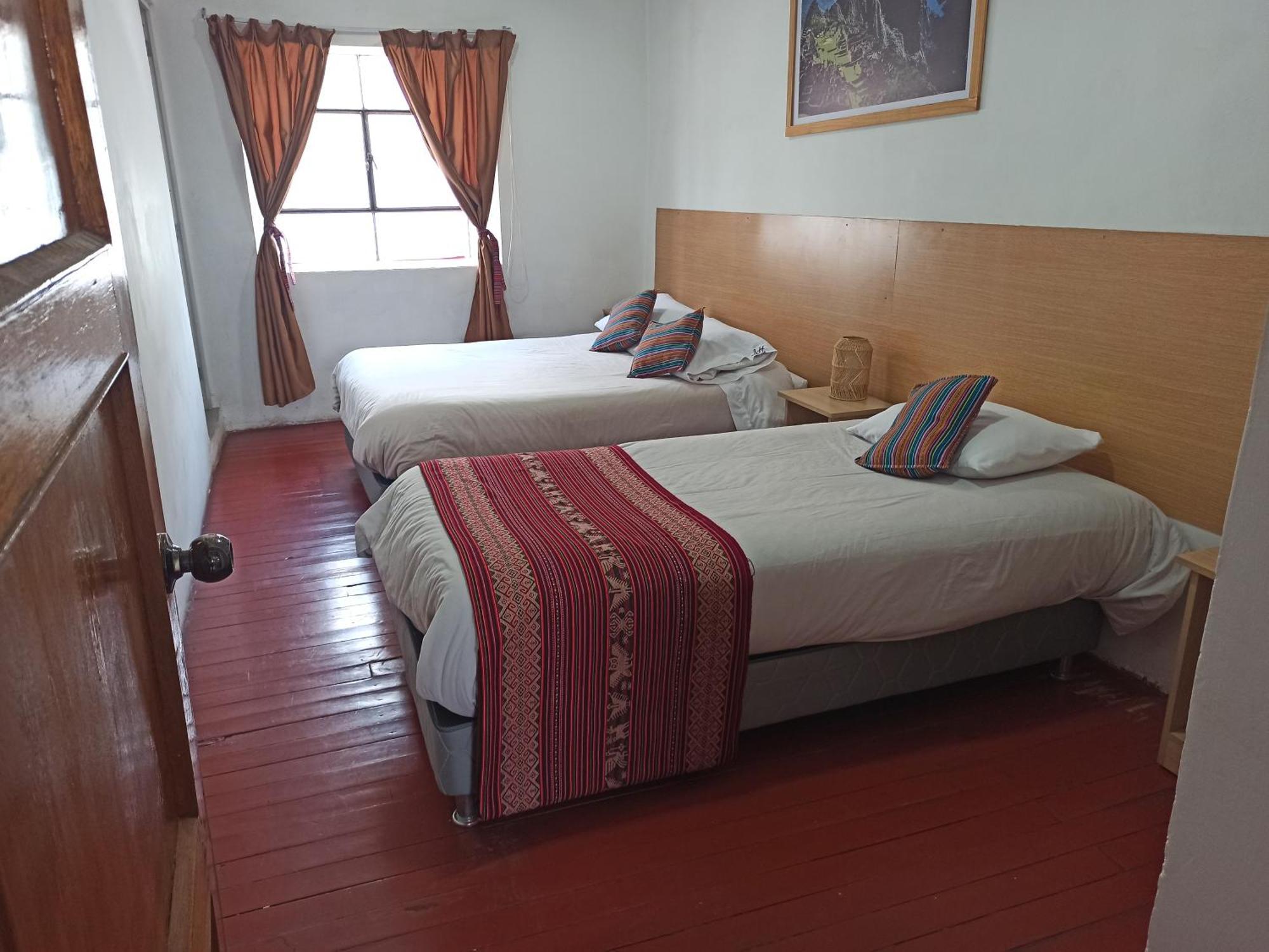 CASONA TORDO - A 3 Cdras de la Plaza - Habitaciones con baño privado Cuzco Exterior foto